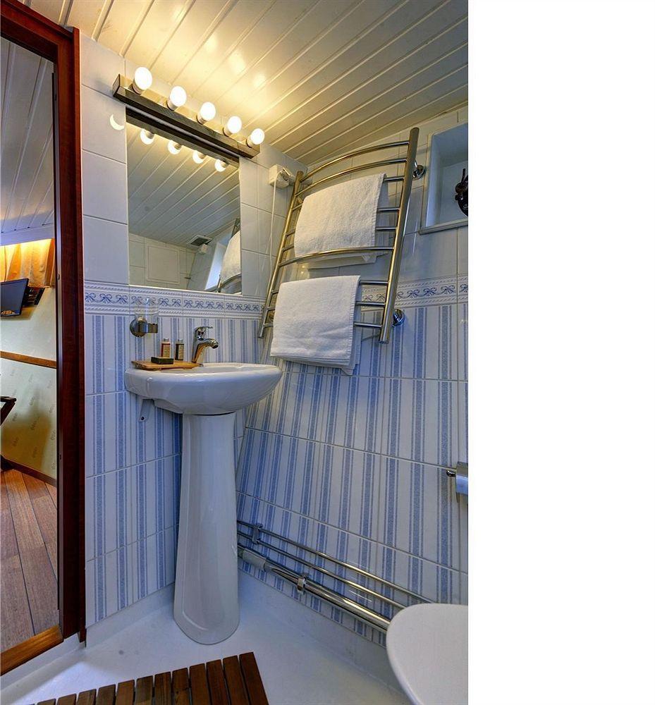 Hotell M/S Monika Стокхолм Екстериор снимка