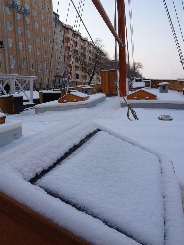Hotell M/S Monika Стокхолм Екстериор снимка