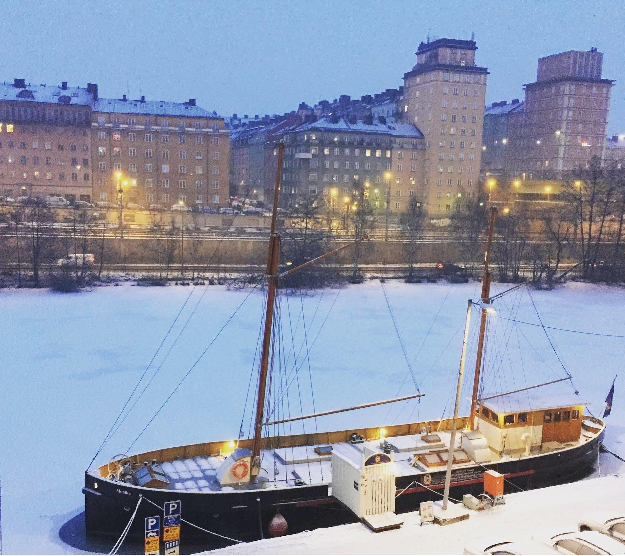 Hotell M/S Monika Стокхолм Екстериор снимка